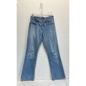 Levis 526 Jeans Women's Size 4M Slender Boot Cut Mid Rise Light Blue Denim